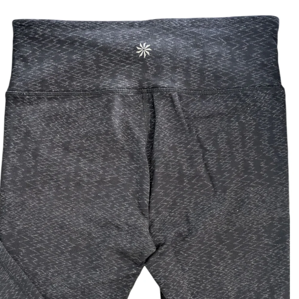 Athleta Salutation High Rise 7/8 Length Black Gray Zig Zag Textured Leggings S